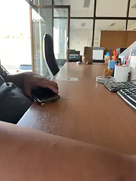 Crice1997 online show from January 2026 10:19:02 AM