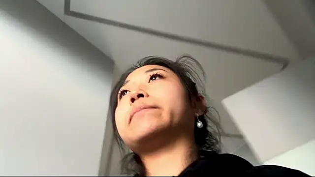 SweetMiaXO online show from March 2026 03:51:01 AM