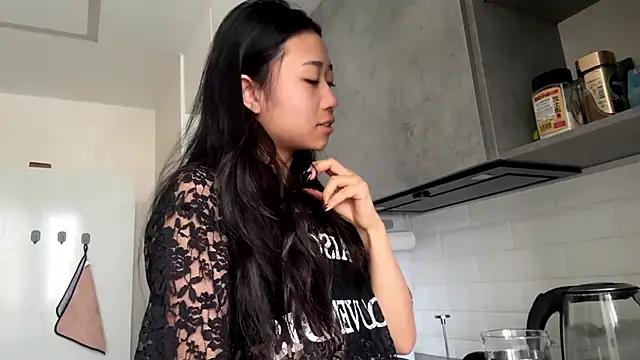 SweetMiaXO online show from March 2026 10:19:01 PM