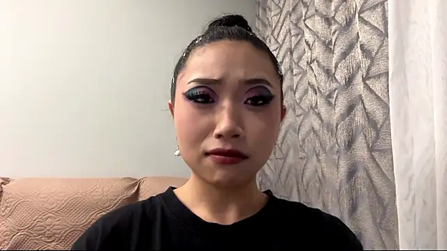 SweetMiaXO online show from March 2026 11:03:01 AM