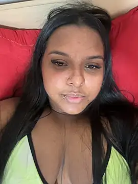 Snapshot of bella_255 chatting on March 2026 05:14:01 PM bella 255 online show from March 2026 05:14:01 PM