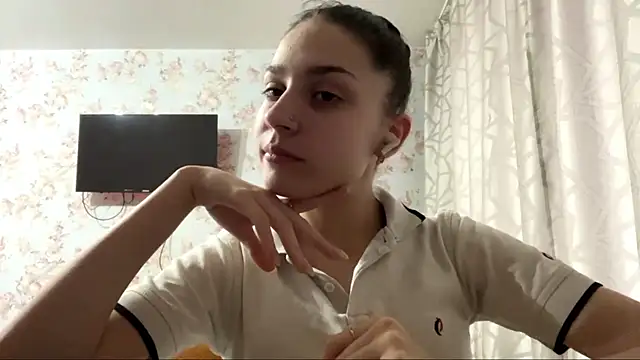 Snapshot of PagedLard chatting on February 2026 06:13:02 AM PagedLard online show from February 2026 06:13:02 AM