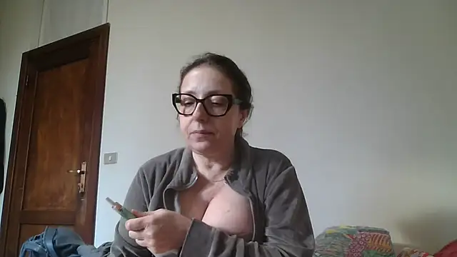 Miasexmilf online show from March 2026 03:35:01 PM