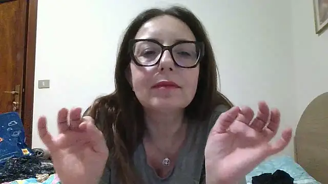 Snapshot of Miasexmilf chatting on April 2026 03:58:01 PM Miasexmilf online show from April 2026 03:58:01 PM