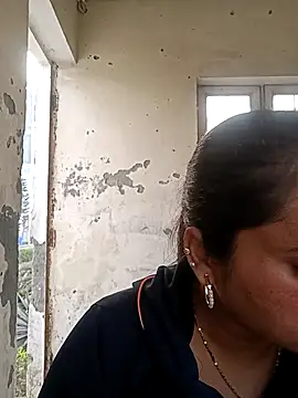 Cute-karisma1234 online show from March 2026 01:57:01 AM