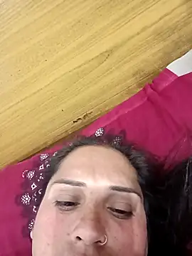 Cute-karisma1234 online show from February 2026 02:50:01 PM