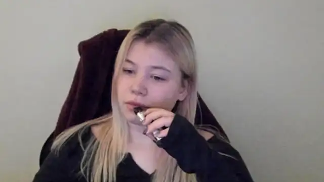 Lulu Di online show from February 2026 11:26:01 PM