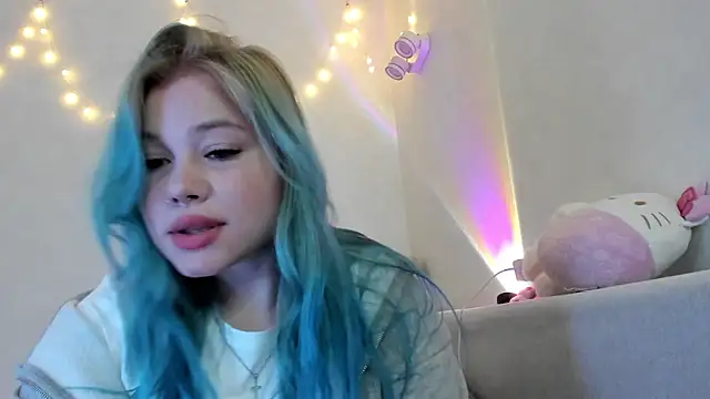 Snapshot of Lulu_Di chatting on May 2026 09:11:02 PM Lulu Di online show from May 2026 09:11:02 PM