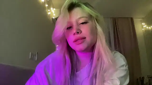 Lulu Di online show from March 2026 07:26:01 PM