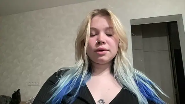 Lulu Di online show from March 2026 08:38:02 PM