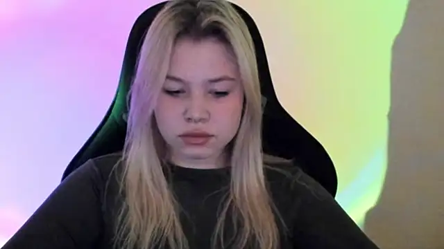 Lulu Di online show from February 2026 02:14:02 AM