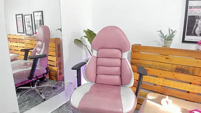 Naughty Vanessa  online show from February 2026 12:44:02 PM