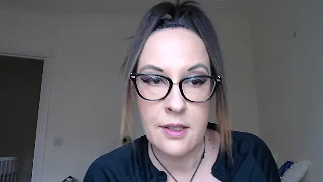 Snapshot of PsychicDominatrix chatting on February 2026 12:18:02 PM PsychicDominatrix online show from February 2026 12:18:02 PM