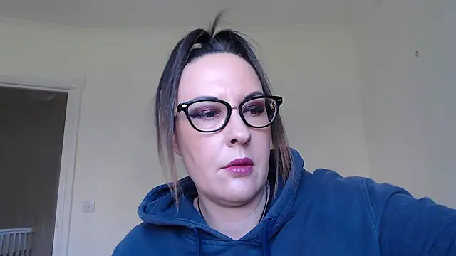 Snapshot of PsychicDominatrix chatting on April 2026 12:28:01 PM PsychicDominatrix online show from April 2026 12:28:01 PM