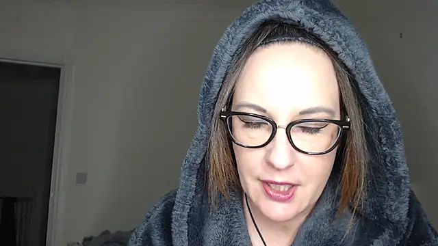 Snapshot of PsychicDominatrix chatting on March 2026 07:06:02 PM PsychicDominatrix online show from March 2026 07:06:02 PM