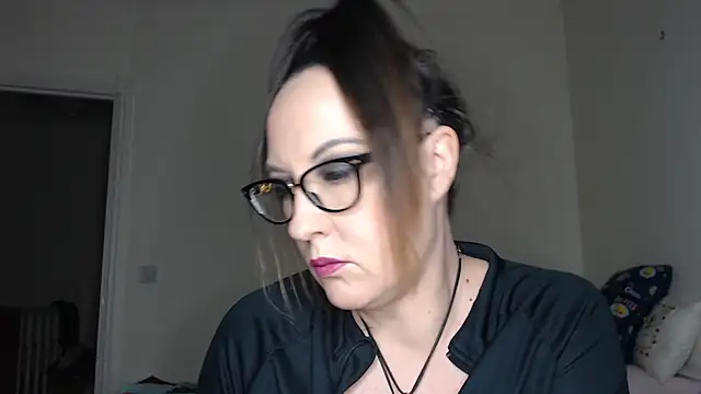 Snapshot of PsychicDominatrix chatting on February 2026 08:06:01 PM PsychicDominatrix online show from February 2026 08:06:01 PM