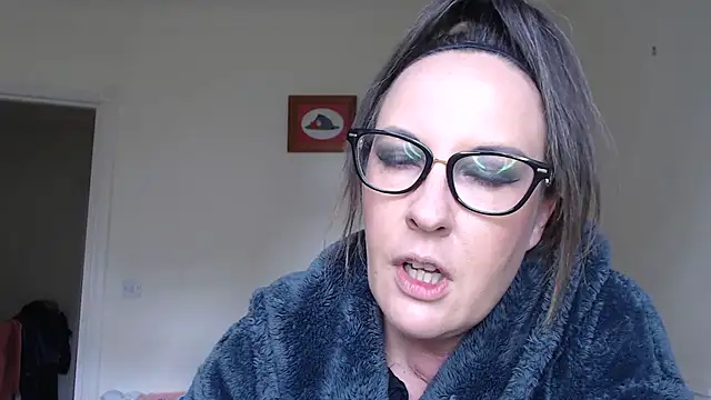 PsychicDominatrix online show from June 2026 03:57:02 PM