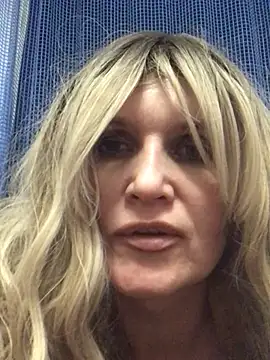 Snapshot of Snejnaya chatting on February 2026 02:24:01 PM Snejnaya online show from February 2026 02:24:01 PM