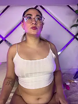 LunaRiivas online show from February 2026 12:48:02 PM