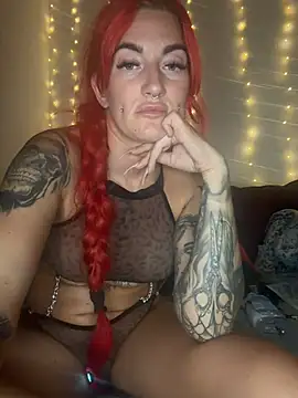 MrsRedFoxy online show from June 2026 09:14:01 PM