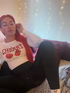 MrsRedFoxy online show from March 2026 12:34:01 PM