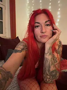 MrsRedFoxy online show from April 2026 08:15:02 PM