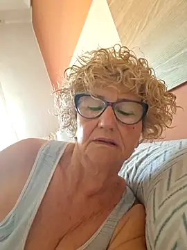 rosasuso online show from April 2026 08:32:02 AM