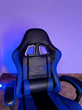 Derek Vow online show from April 2026 11:07:02 PM