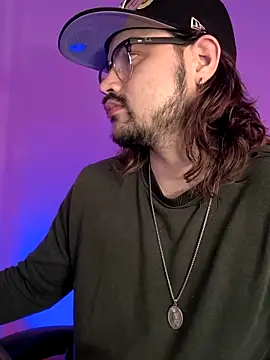 Derek Vow online show from May 2026 10:57:01 PM