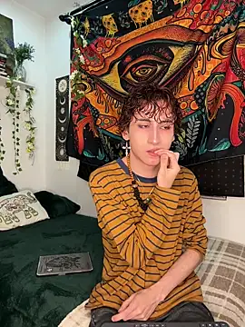 noynxz online show from April 2026 04:19:01 AM