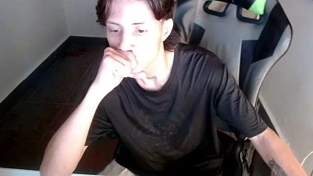 Snapshot of Didi_hard chatting on February 2026 03:49:02 AM Didi hard online show from February 2026 03:49:02 AM