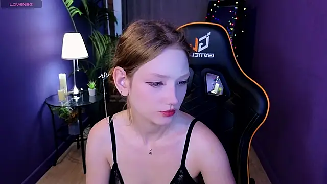 Your lilith  online show from June 2026 06:01:02 AM