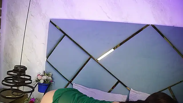 karol sm online show from April 2026 02:51:01 AM