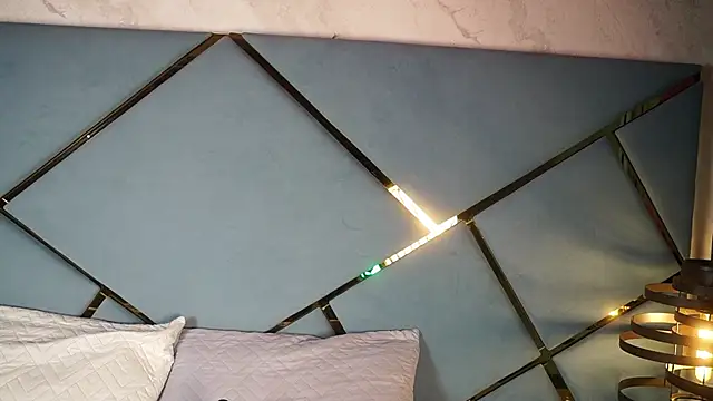 karol sm online show from April 2026 03:01:01 AM