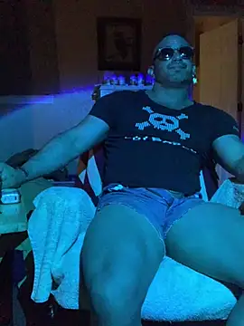 Snapshot of daddydonkey84 chatting on March 2026 05:08:02 AM daddydonkey84 online show from March 2026 05:08:02 AM