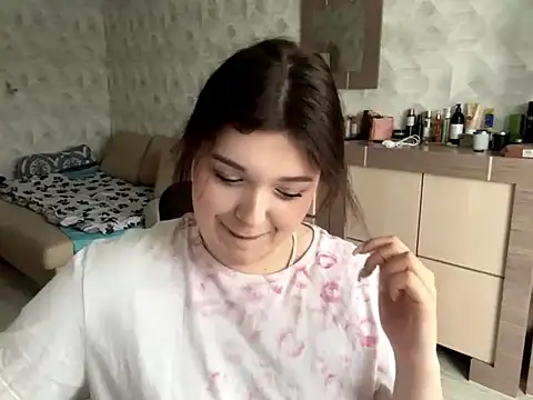 Snapshot of _MaryLove_ chatting on February 2026 02:40:01 PM MaryLove online show from February 2026 02:40:01 PM