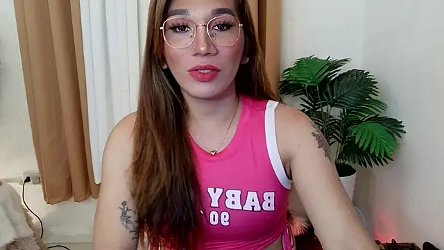 Snapshot of DianaRose69 chatting on February 2026 01:56:01 PM DianaRose69 online show from February 2026 01:56:01 PM