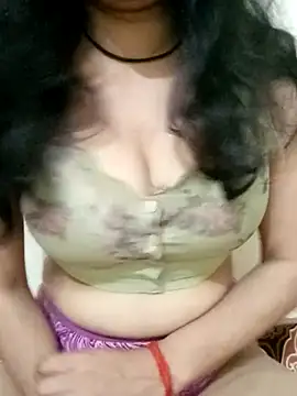 Hot Fiza0 online show from February 2026 07:05:01 PM