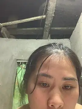 patry33 online show from April 2026 12:00:01 PM