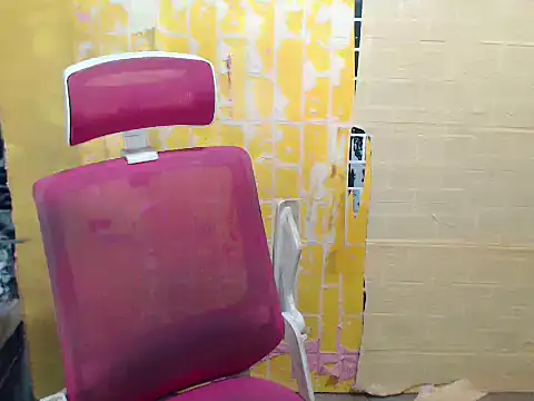 JuicyFoxCock online show from May 2026 12:34:01 PM