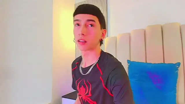 lian cameron online show from March 2026 03:50:01 AM