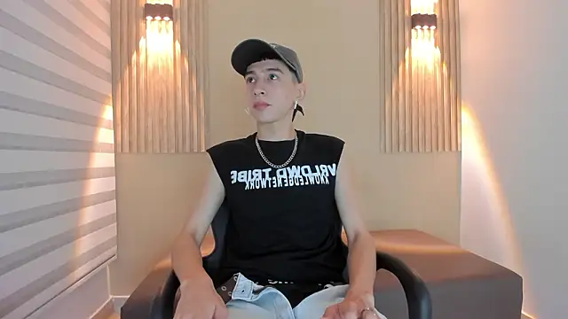 lian cameron online show from February 2026 03:49:02 AM