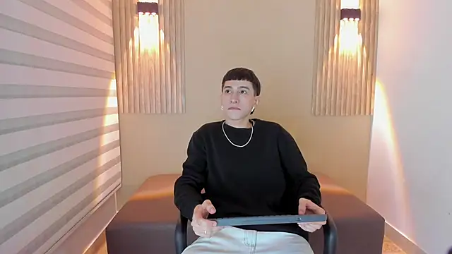 lian cameron online show from February 2026 03:50:01 AM