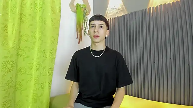 lian cameron online show from March 2026 04:08:01 AM