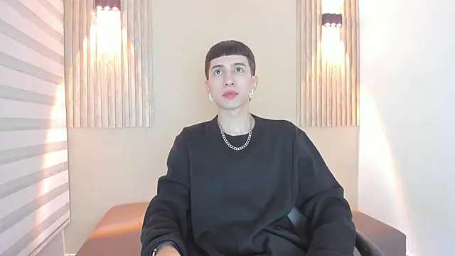 lian cameron online show from February 2026 03:39:01 AM