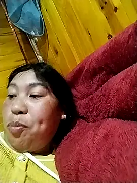 kussecka online show from February 2026 12:06:02 PM