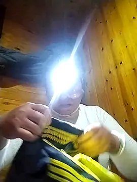 kussecka online show from February 2026 12:27:01 PM