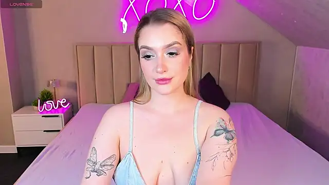 Viickie Nelsson online show from May 2026 09:28:02 AM