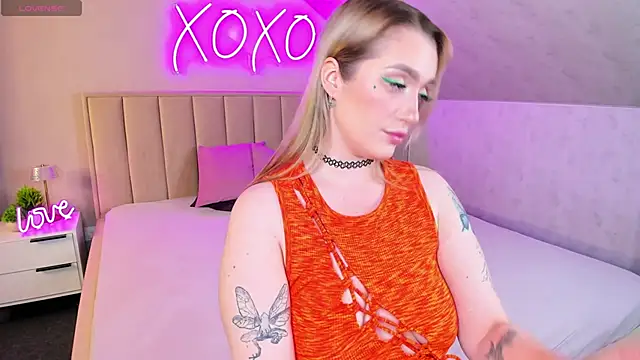 Viickie Nelsson online show from May 2026 09:28:02 AM
