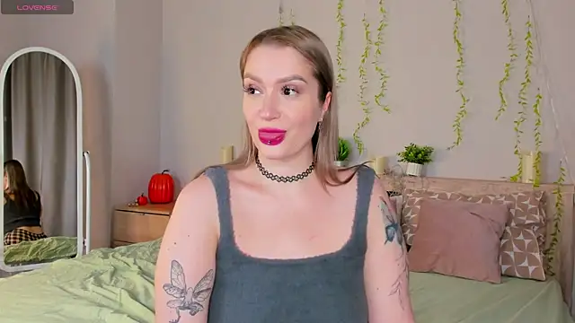 Viickie Nelsson online show from March 2026 09:32:02 AM